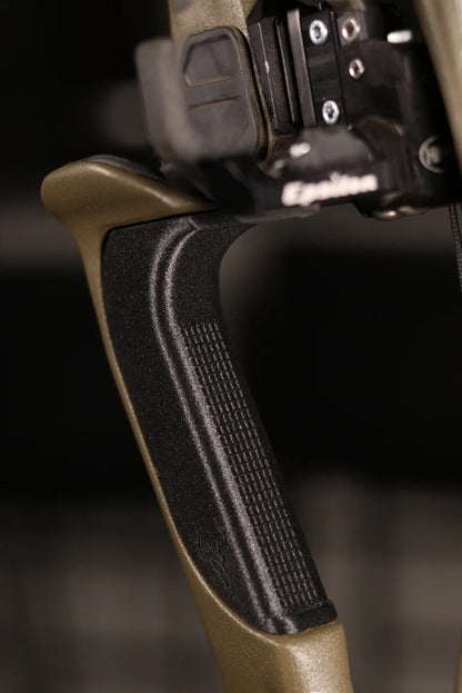 Hoyt RX-5 Custom Grip – Your LOGO!